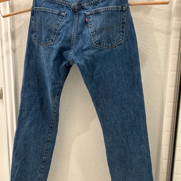 Levi’s - Picture 4 of 5